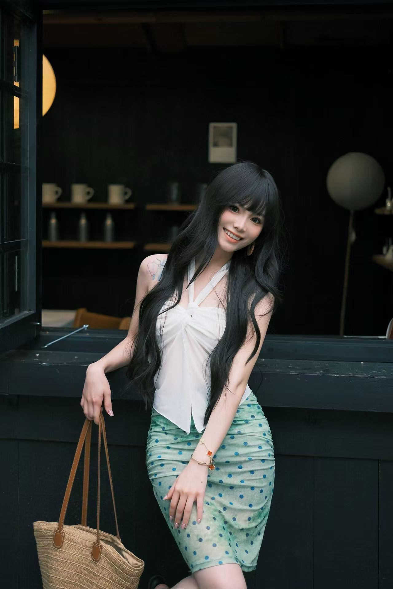 少女感夏日ootd 碎花包臀裙 今日份清纯风穿搭 清冷感ootd 日常穿搭分享