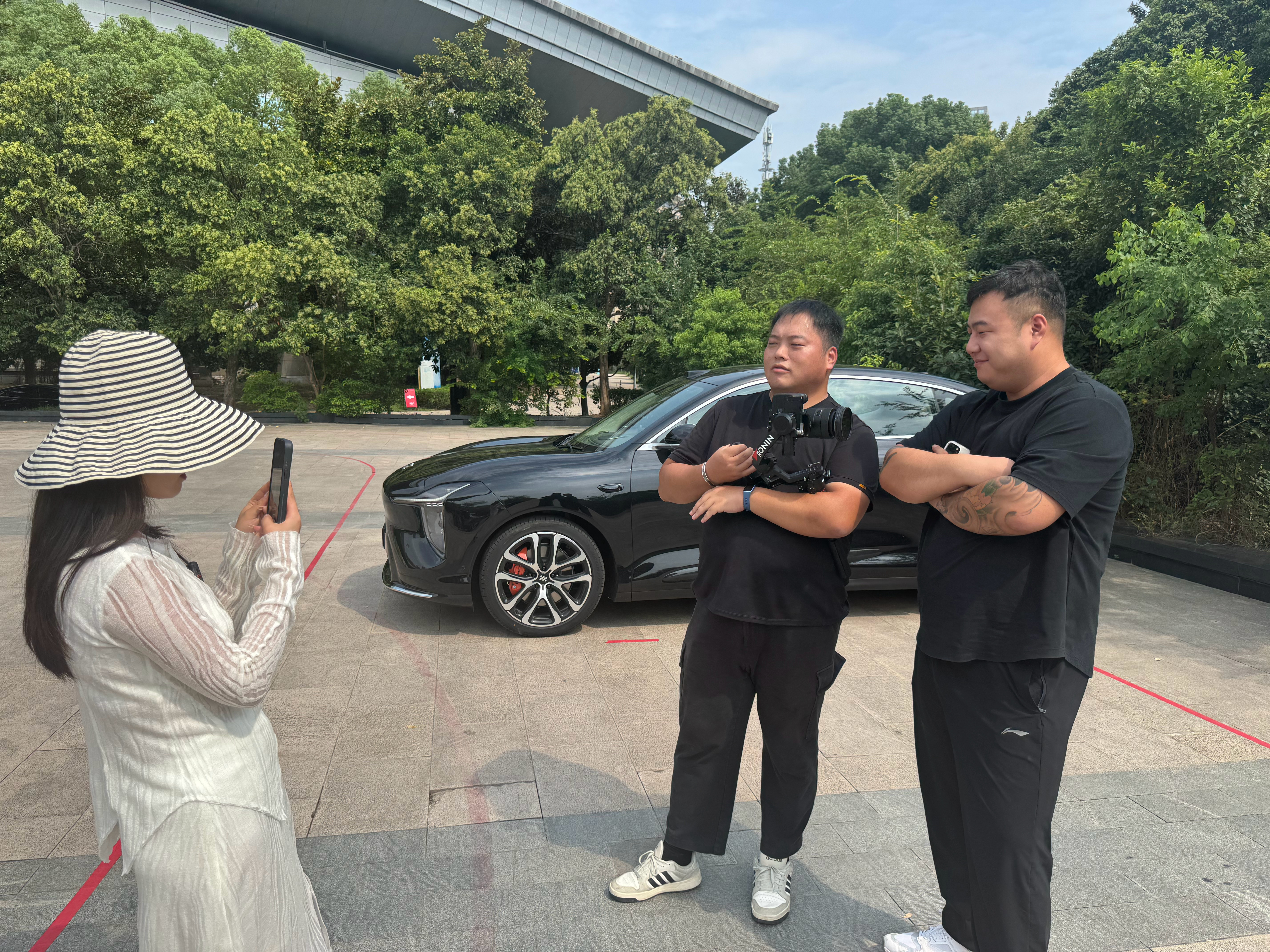 嗐.大晨子还要和我的后期比谁壮？哈哈哈。这不是  肉眼可见吗？​​​