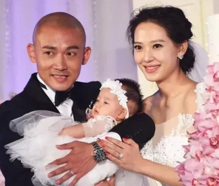 2008年，沈傲君与聂远同居6年后，迟迟不见聂远求婚，沈傲君主动出击没想到聂远说