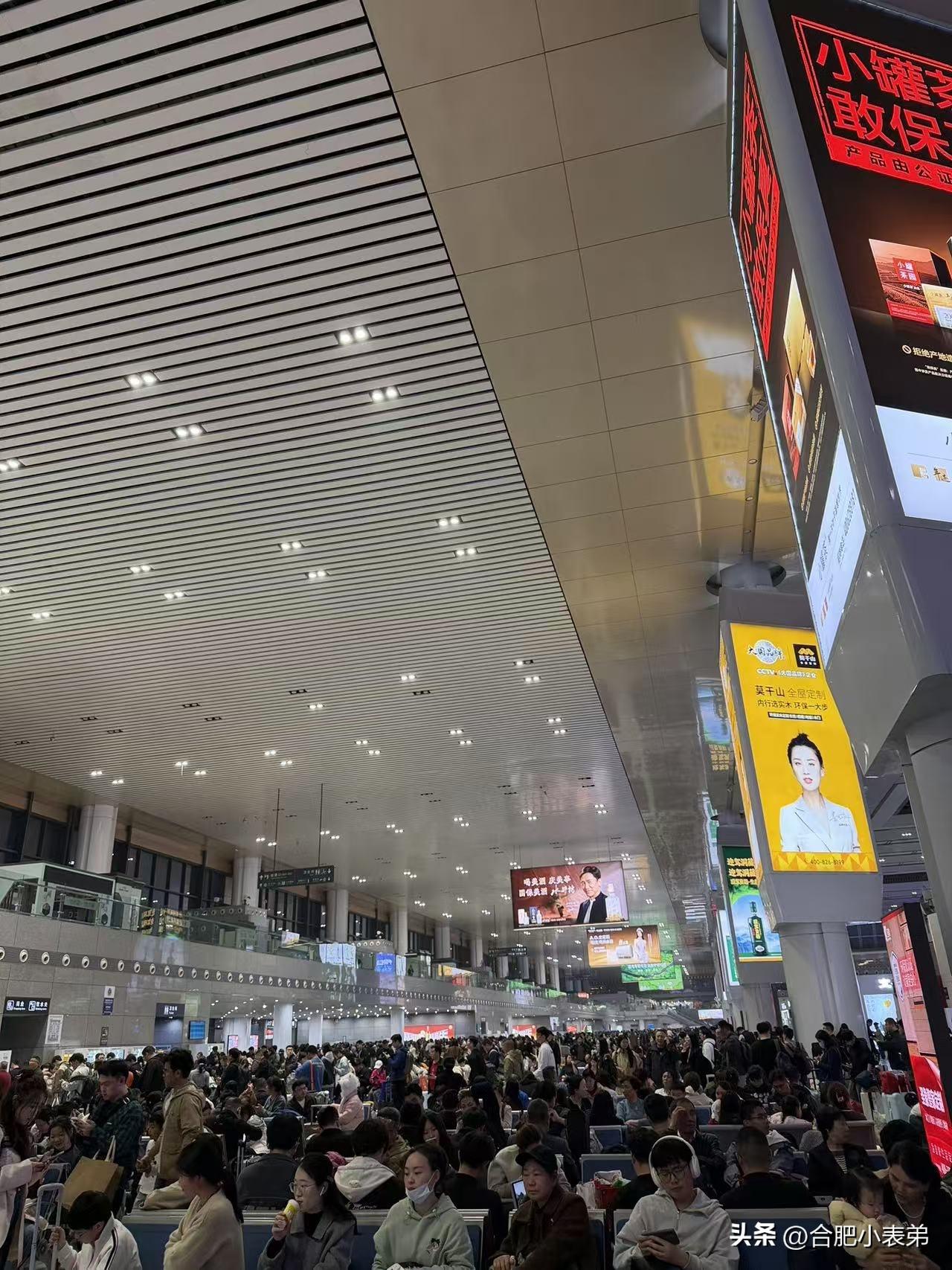 这个春假，大家是不是全都出门玩啦，人也太多了吧😂