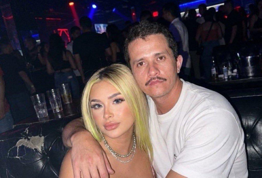 被传是墨西哥大毒枭情人，还暴露了他的行踪，色情网站模特回应
绰号为“埃尔·门乔”