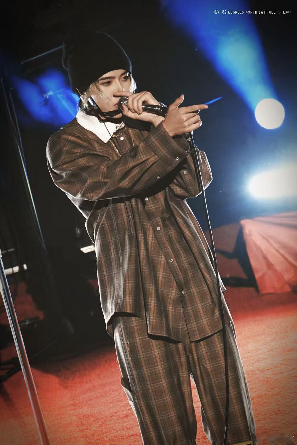 蔡徐坤纽约演唱会合作GQ拍摄独家幕后 从候场准备到登台亮相，GQ全程跟拍蔡徐坤纽