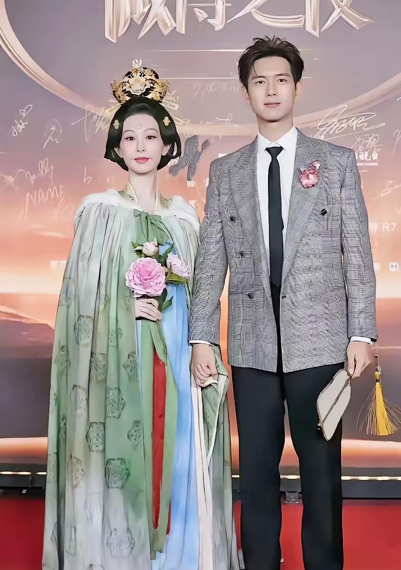 杨紫在整容的路上是越走越远了。这是家喻户晓的电视剧《家有儿女》小雪的扮演者杨紫，