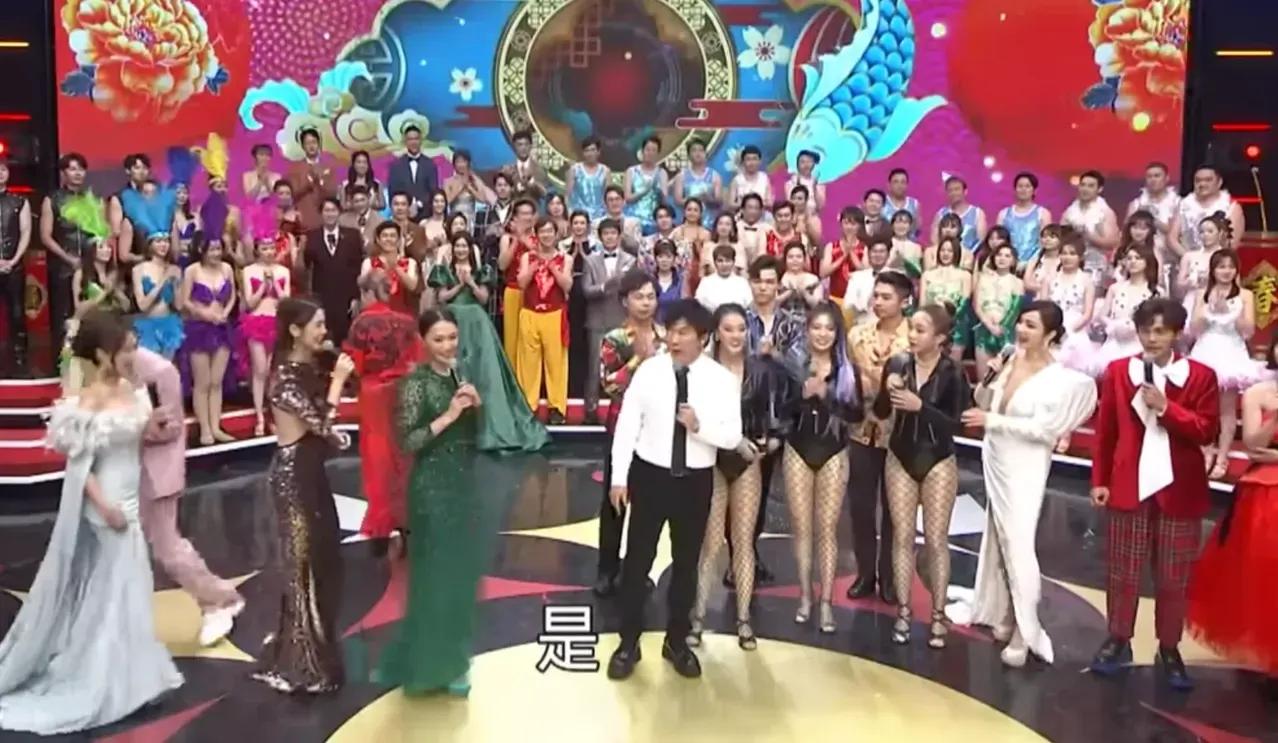 中国各省的春晚，我也不想褒贬谁，各有所长，各有所爱吧[机智]
但我个人偏爱这个省