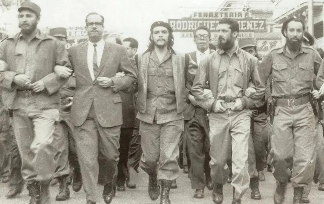 古巴近期缺电，也说得过去，因为他们发电要用油，油由委内瑞拉提供，马杜罗被美国逮捕