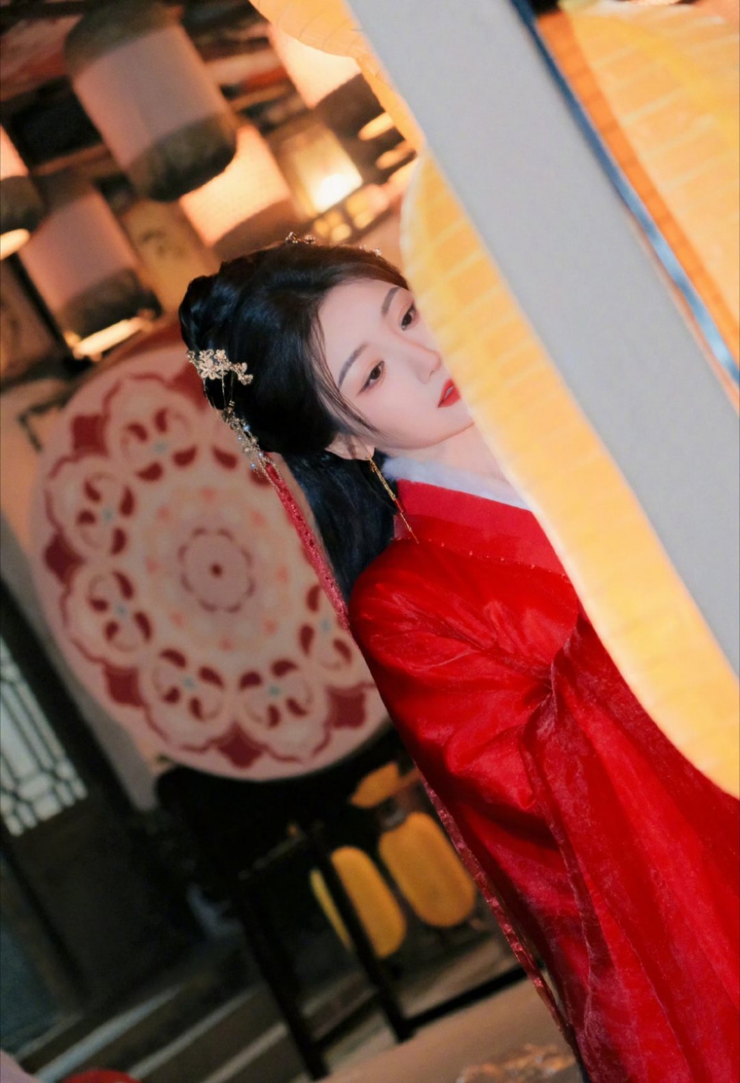 爱每一面的毛晓彤让我们期待新一月的开始