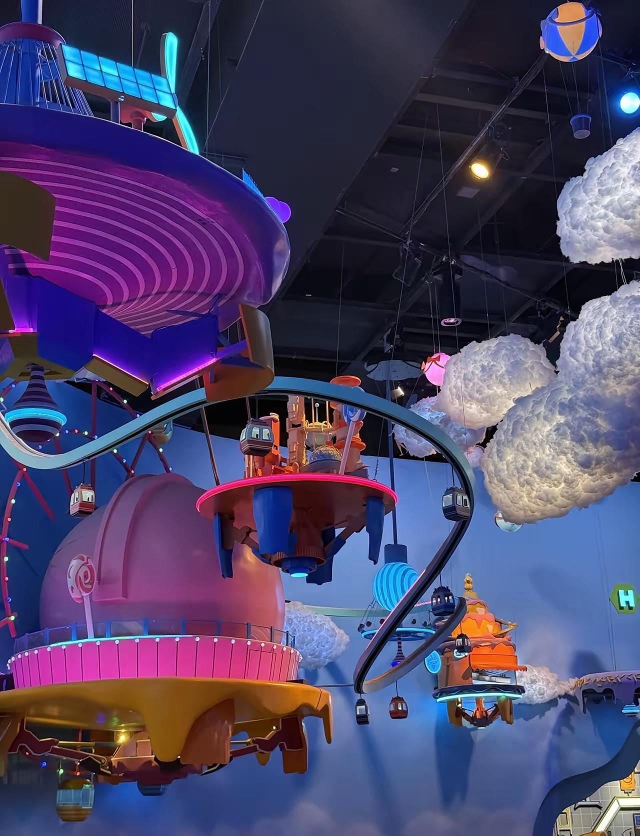 活在上海，总有便宜好赚。就像今天，花1块钱，就去了趟上海科技馆。要知道，正常情况