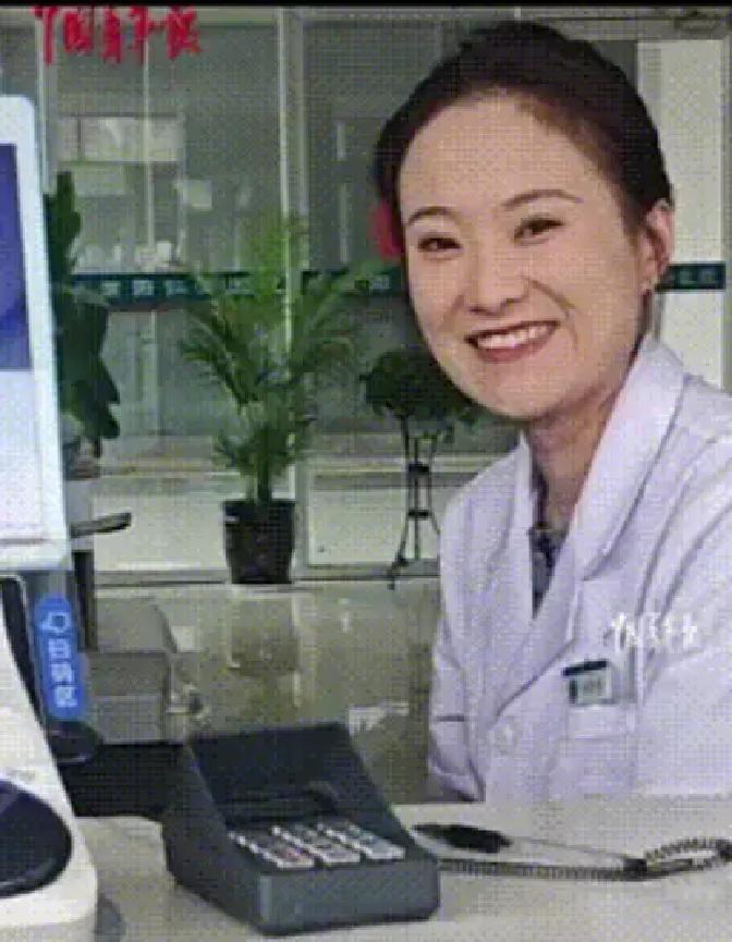 这下好了，不仅濮阳的人知道了，连全国人民都知道了！
一段医院大厅的监控画面近日刷