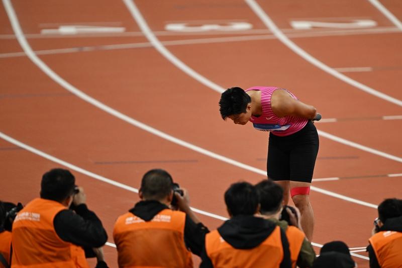 苏炳添告诉我们一切皆有可能
苏炳添用21年的时间实现100米赛跑的一个又一个不可