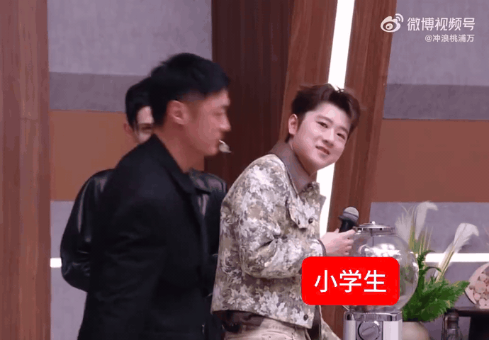 余文乐回应表情包乐子人设余文乐在披哥披到刀都钝了披荆斩棘三公个人喜爱度排名本以为