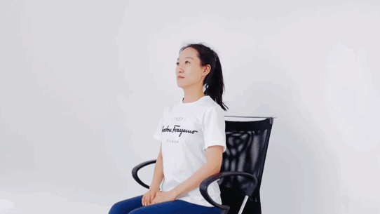 来个动图演示版本。清晰明了。每天每个动作做30次。 