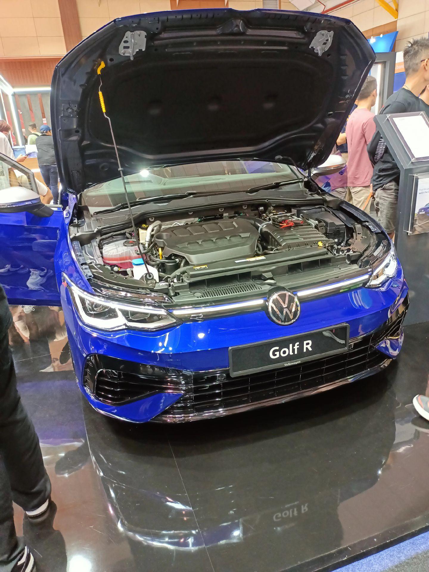 吉隆玻新车发布会