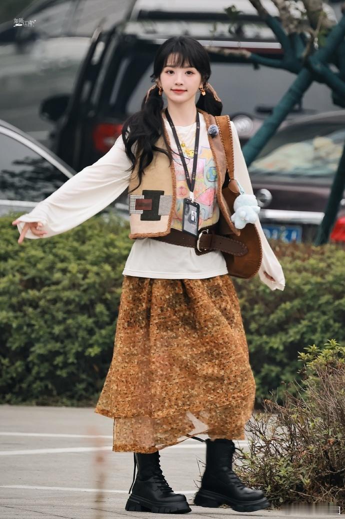 #田曦薇焦糖栗子##田曦薇秋季美拉德look#田曦薇的这个造型超赞，秋季美拉德l