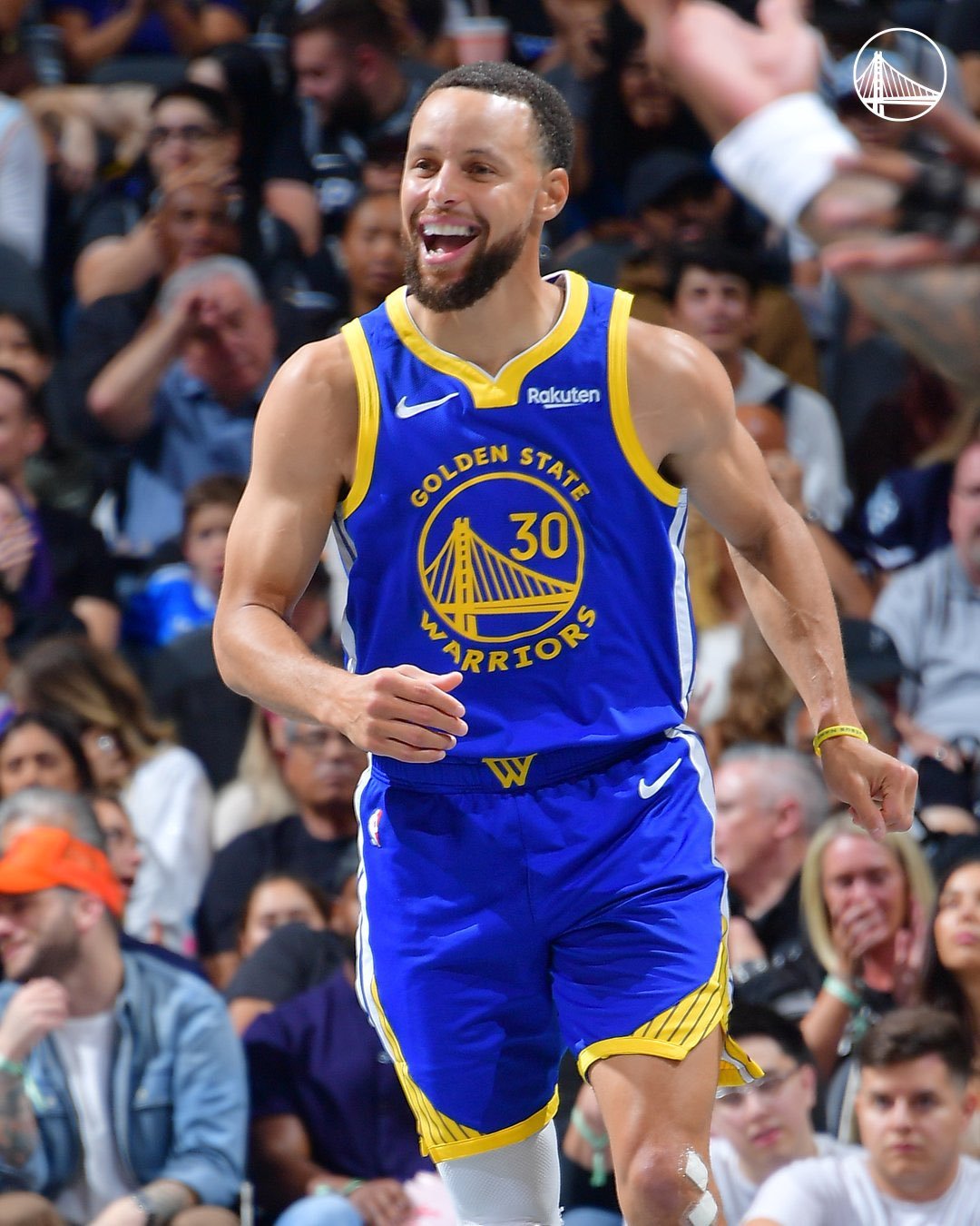 太炸裂了！今天的09双雄……——库里，出战36分钟，49分4篮板2助攻——哈登，