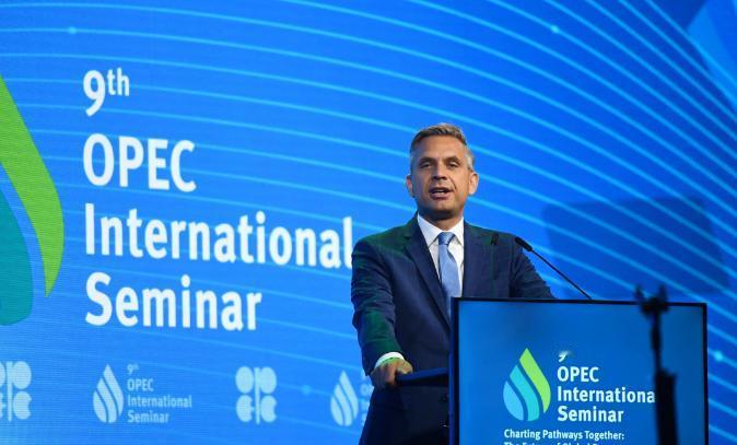 阿联酋宣布退出欧佩克后，欧佩克开始自救，4月29日宣布，启动一项15亿美元援助计