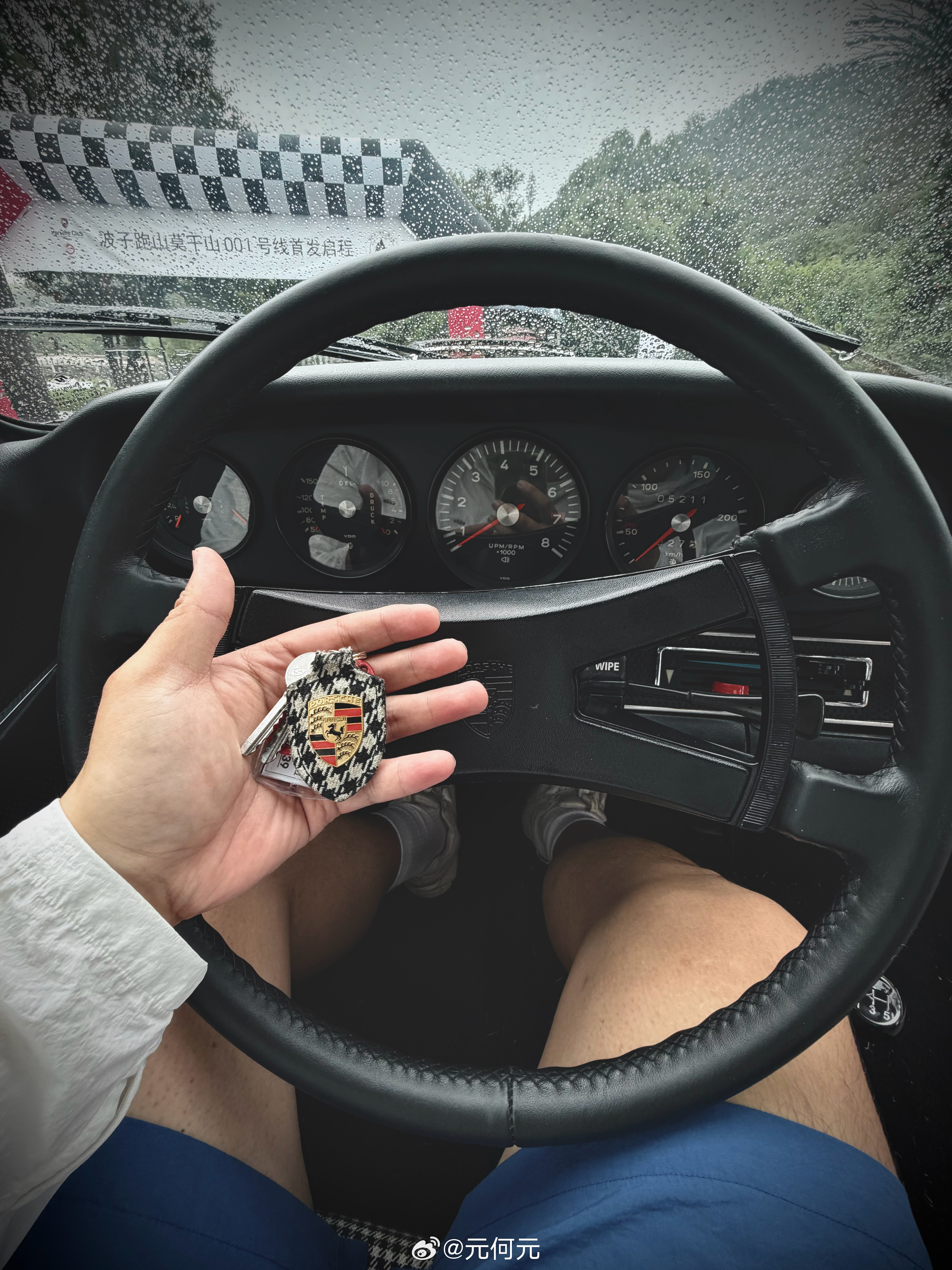 兄弟们！今天开上911的亲祖宗了——911 F Model，Targa，算是Ta