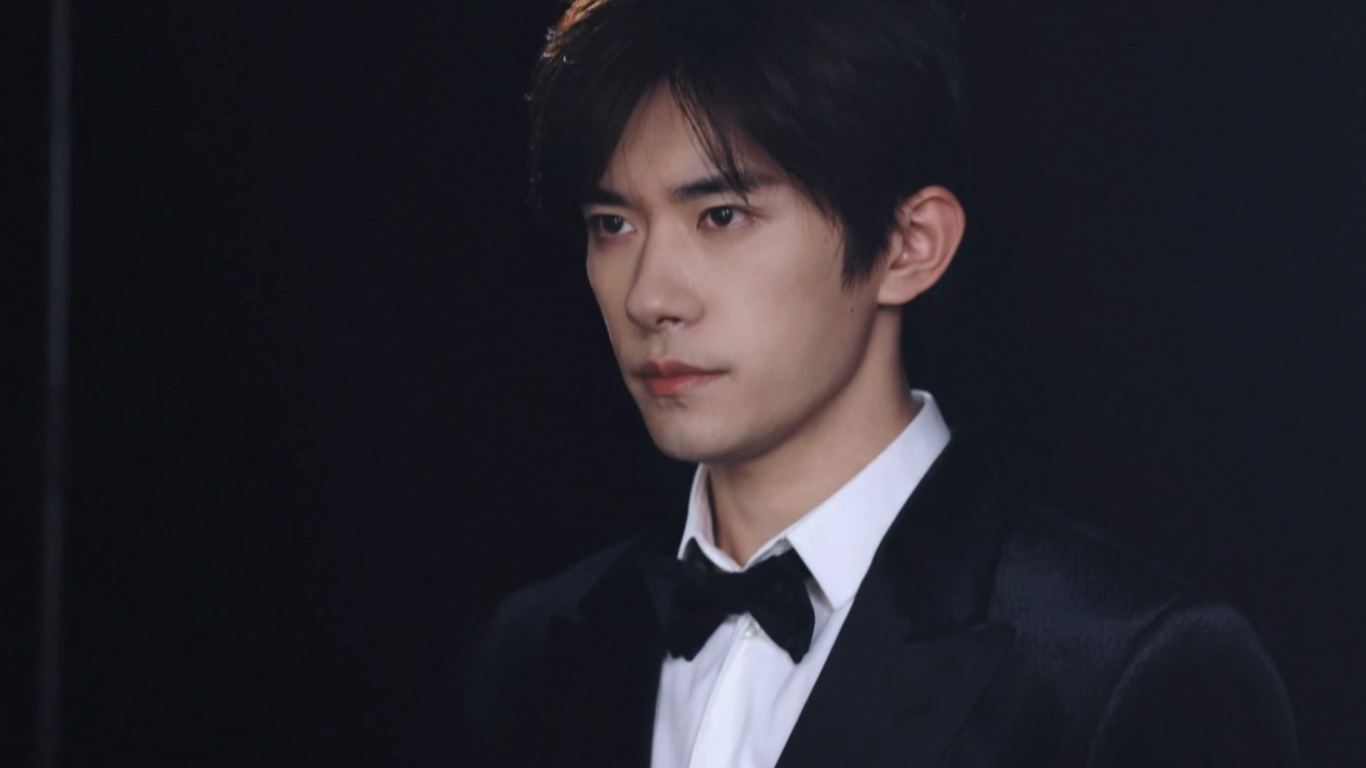 俺来欣赏影帝哥的绝美电影脸了一字诗，爽！