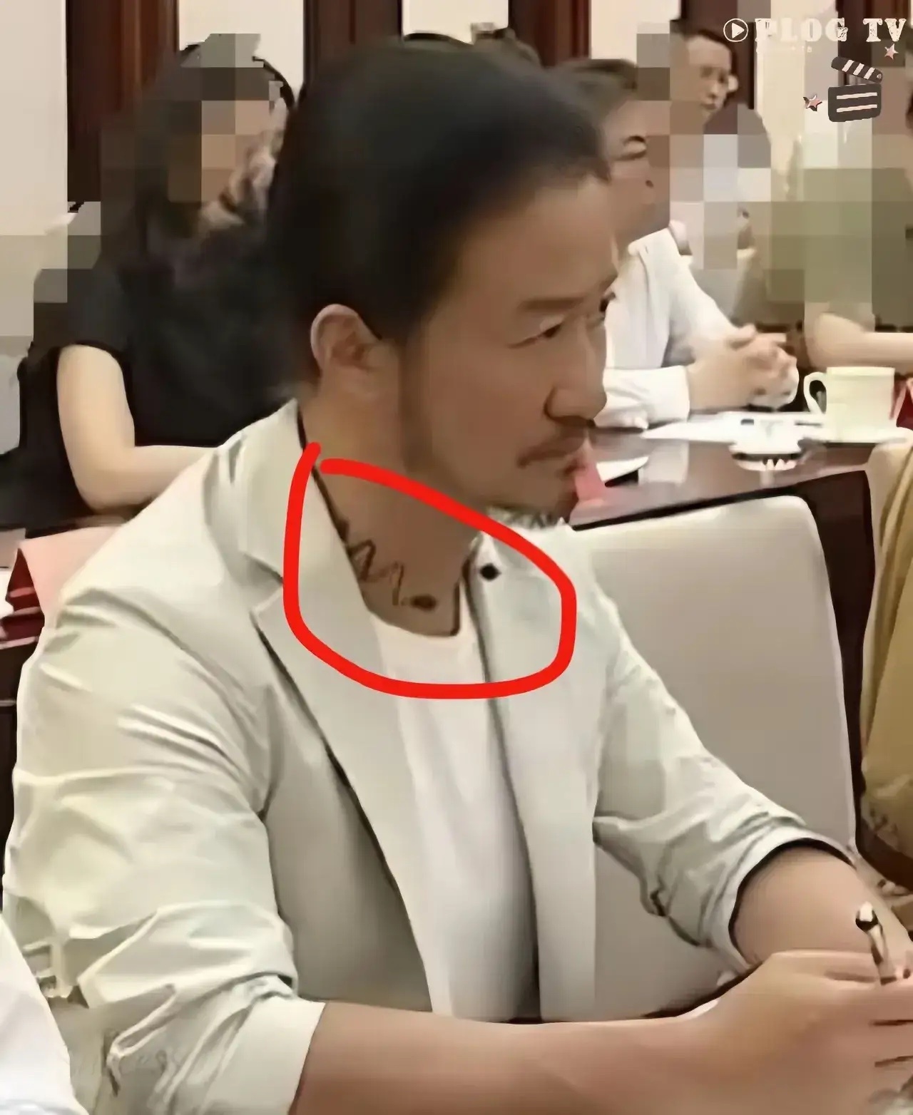 不知道从什么时候开始，正能量这个词开始流行，比如张公公就满满的正能量，“战狼”也
