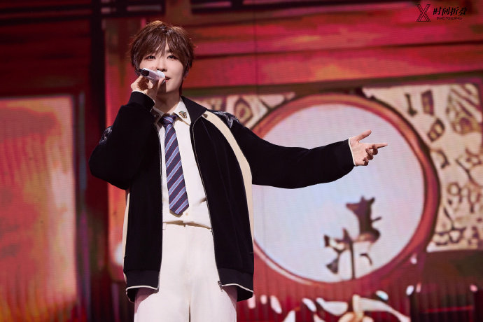 徐良演唱会时薪4000 徐良演唱会送20部手机 这大概是今年最让打工人破防的热搜