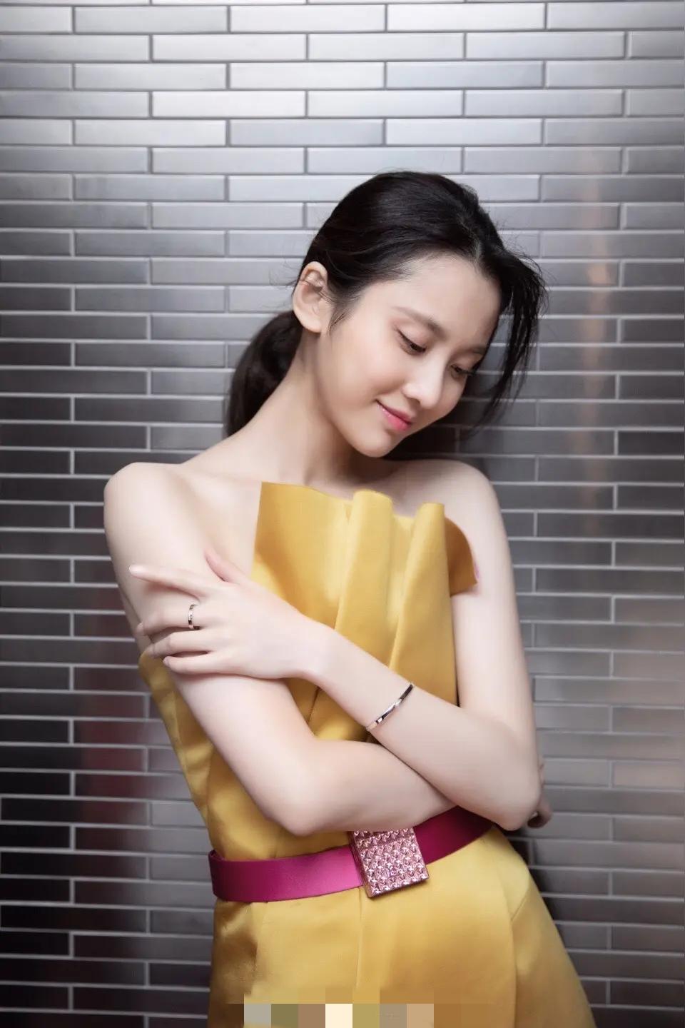 气质女演员张慧雯！任何角度拍摄，都是这么漂亮，优雅，大方！