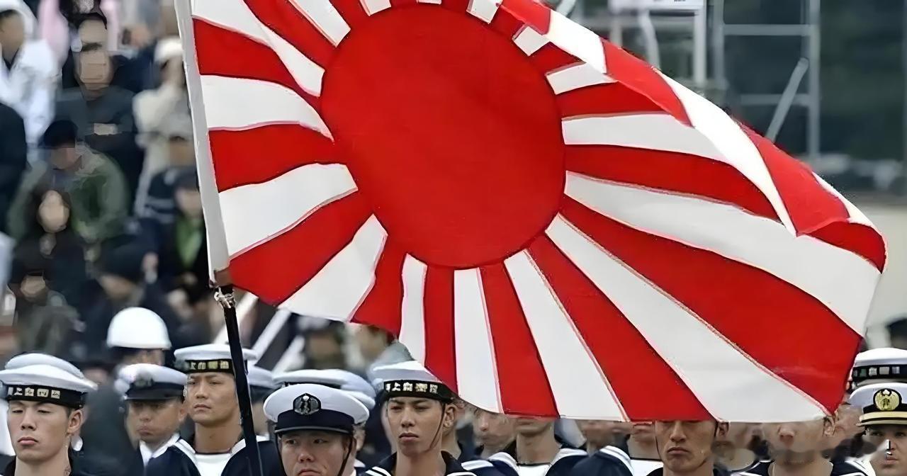 当日本2025年度近11万亿日元的防卫预算刺破“和平宪法”的桎梏，当西南诸岛的导