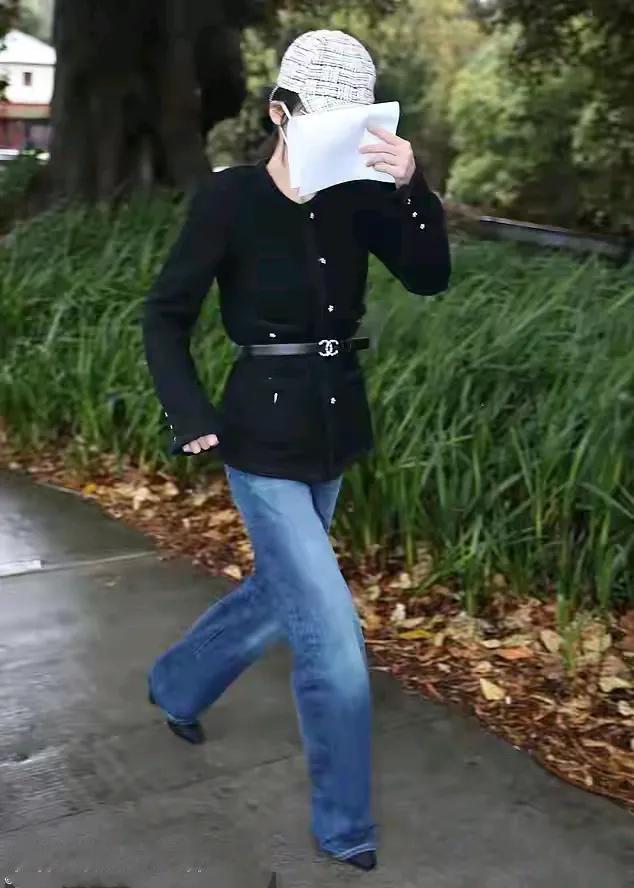 车祸撞出来一个大富婆！华裔女生杨兰兰出名了！看看才20出头的她富成啥样：
开着一