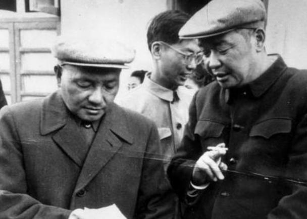 1935年4月，共产国际为了尽快恢复与中共的电讯联系，特派阎红彦和刘长胜携带密电