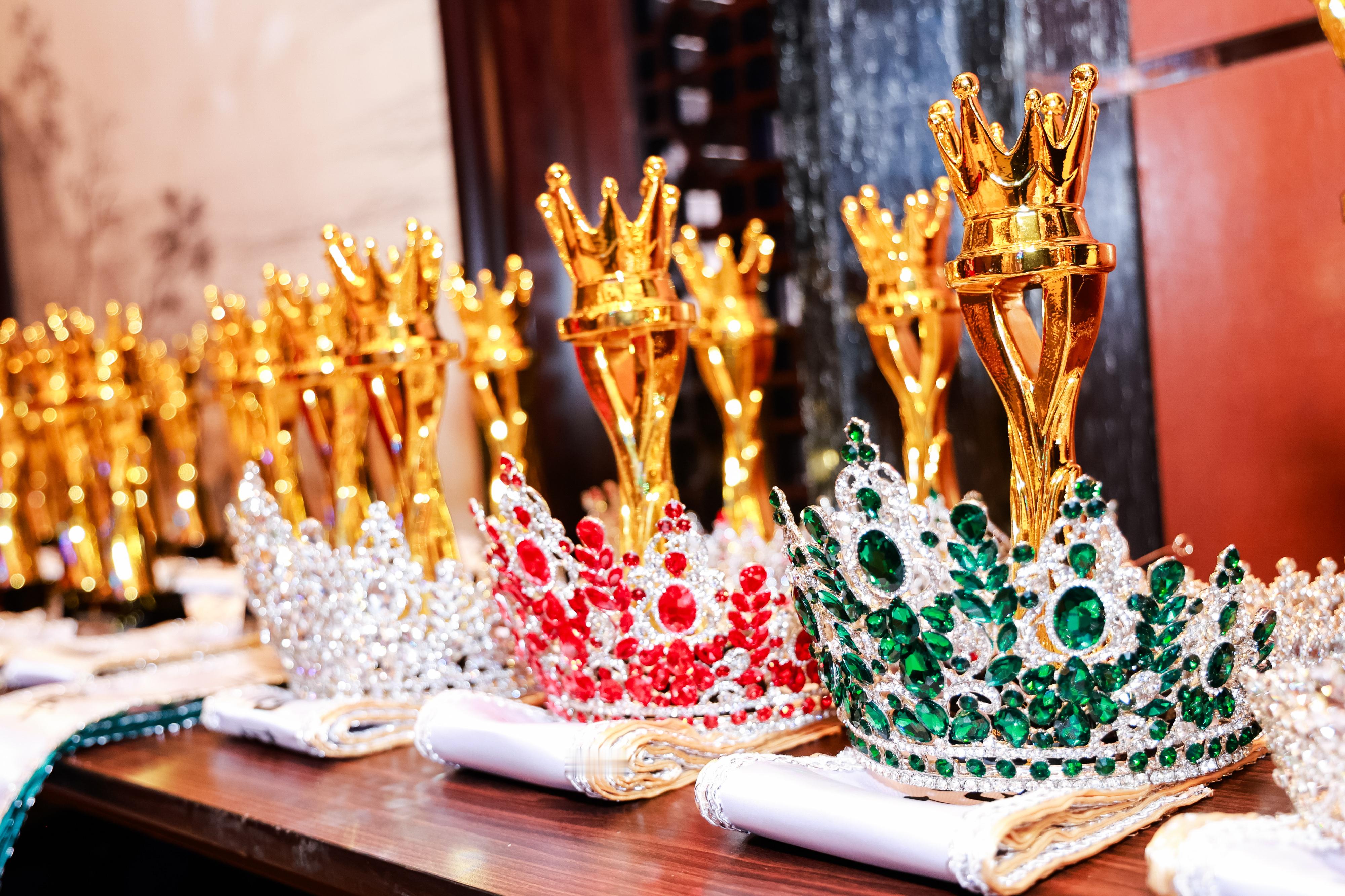 以冠冕为序，赴星光之约 珠海
