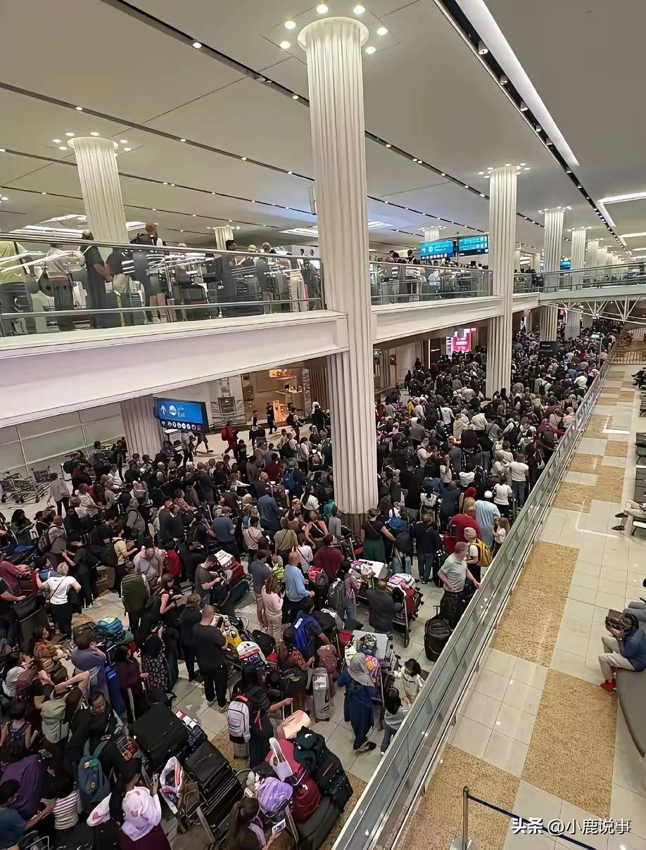 受突发情况影响，不少游客滞留在阿布扎比与迪拜，当地政府接连发布暖心举措，要求所有