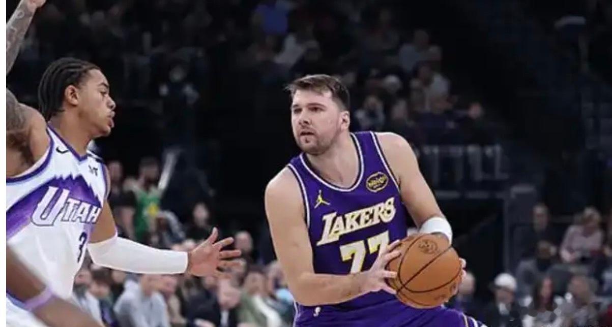 艾顿采访谈海斯：“海斯是我许久以来合作过的最优秀大个子之一，他是能带动势头的球员