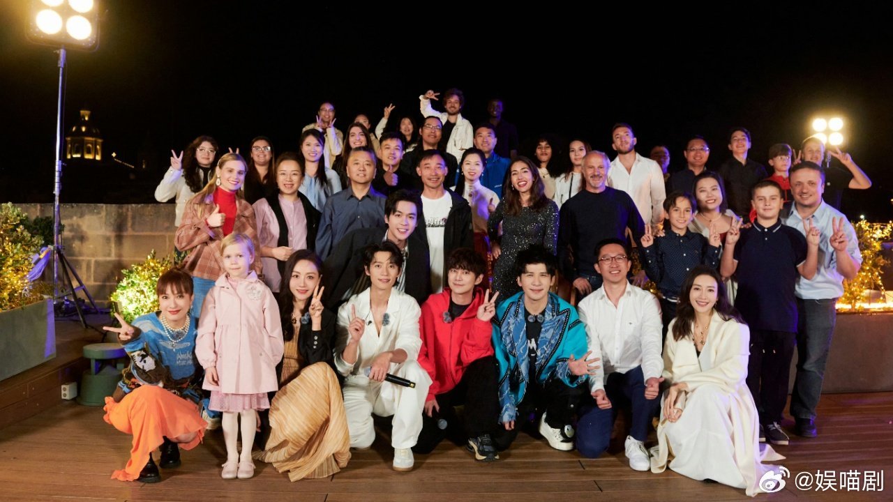 大侦探十周年生日快乐大侦探下一个十年，希望还能看到老熟人们互坑。大侦探十周年快乐