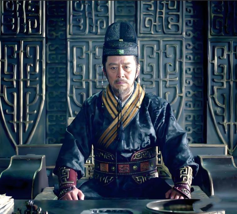 《琅琊榜》中“夏首尊”扮演者王永泉定居烟台！
现实中的妻子居然是剧集中的原配夫人