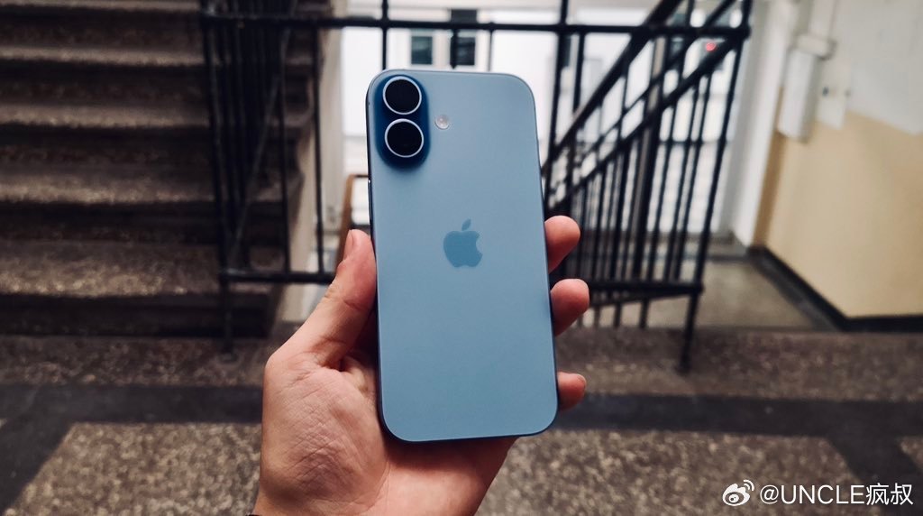 “不要让iPhone基础款上高刷否则对安卓厂商来说是核打击…”2025全球手机排