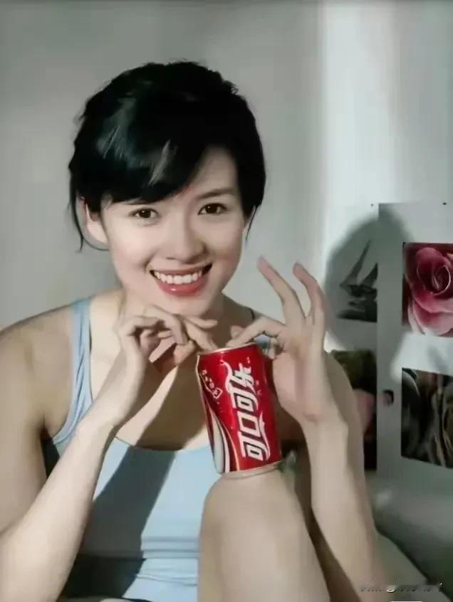 皮裤汪这是在下一盘大棋，离婚挽救了国际章的声誉。

因为和汪峰离婚，整个的风向突