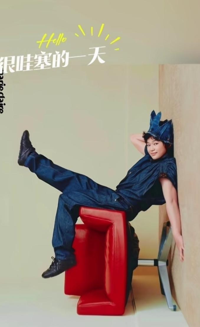 全红婵每张照片都带着灵气，镜头感十足，穿什么风格的衣服都非常好看，灵气直接溢出屏