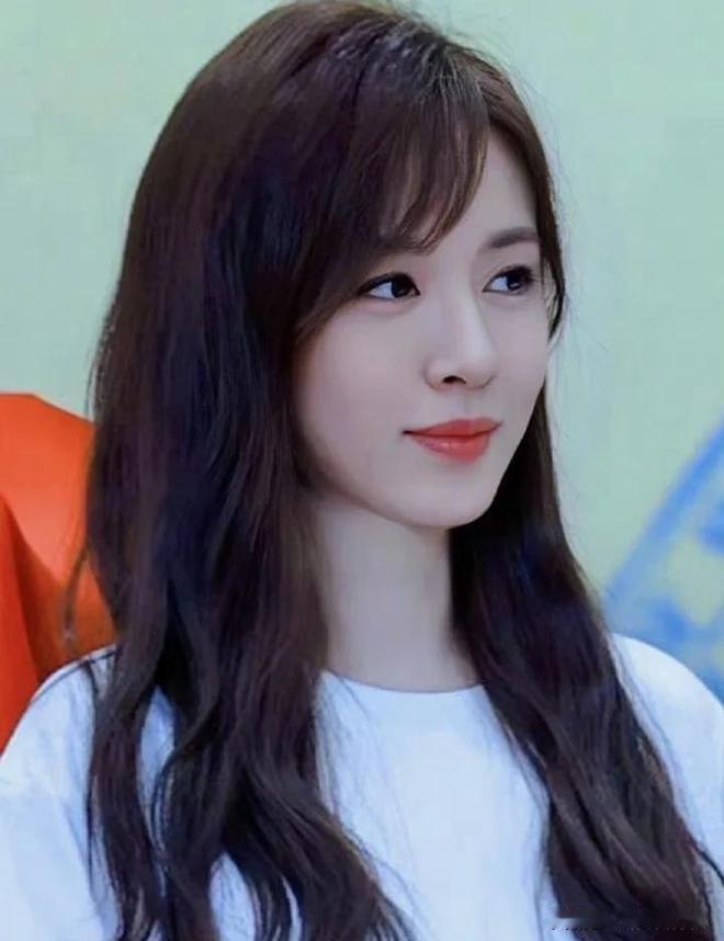 王晓晨和王丽坤两位女星，你觉得谁好看？

我觉得王丽坤更美，演技也更好。

特别