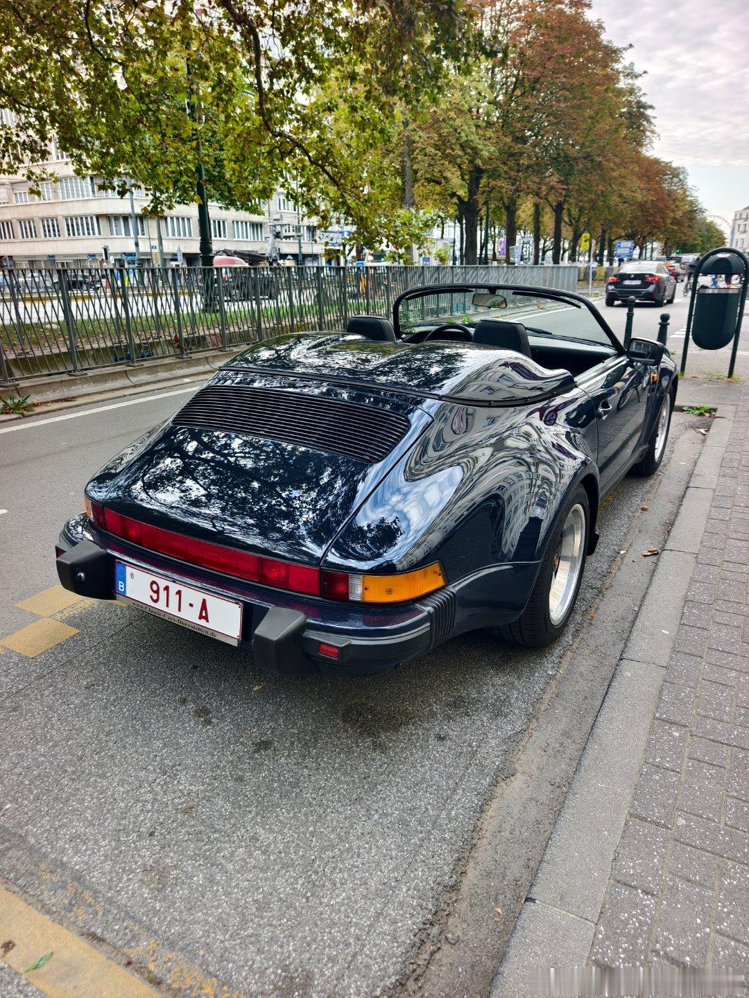 这就是内燃机的魅力。保时捷911，车牌911，个性化车牌。汽车 ​​​