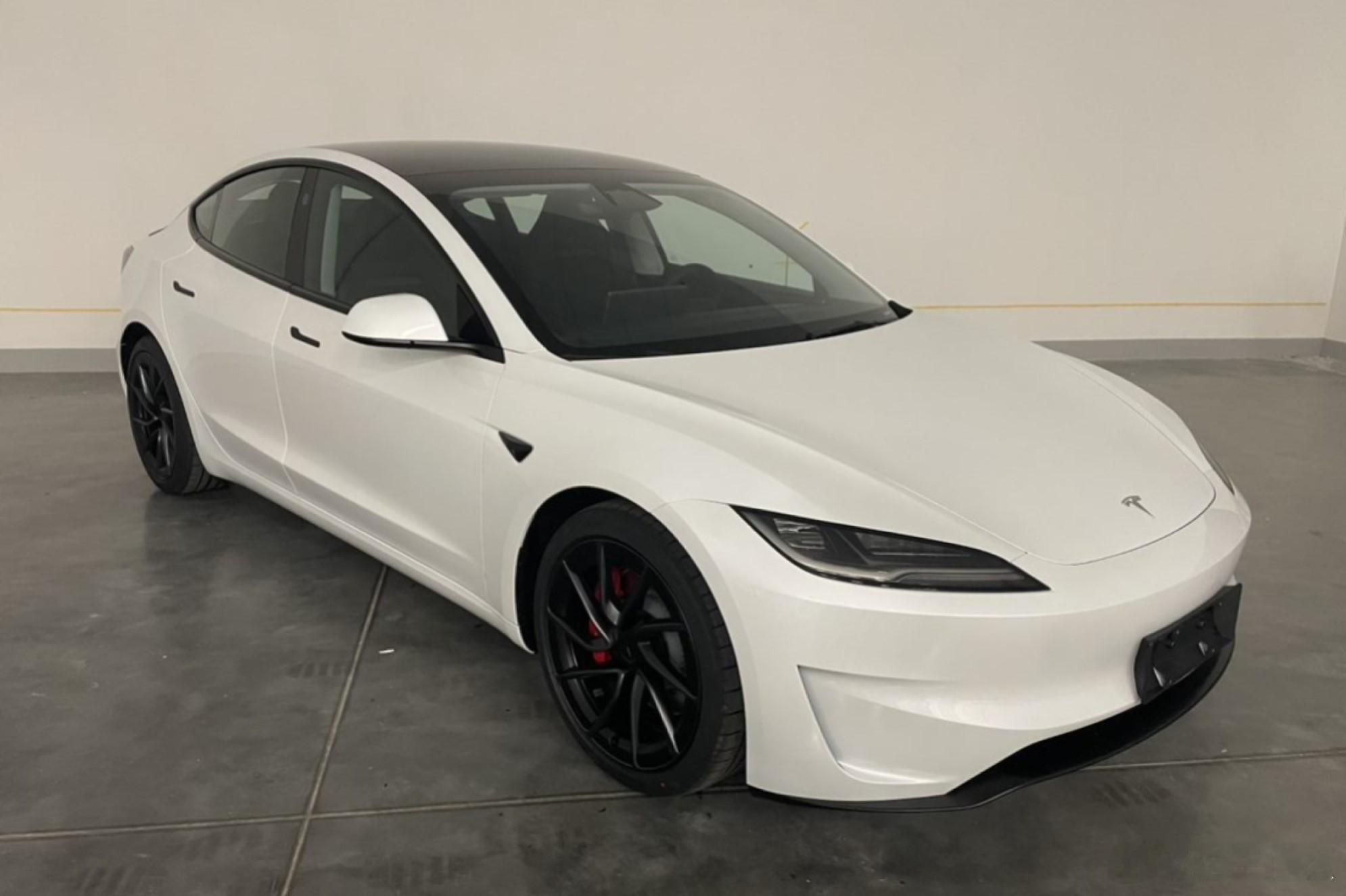 早[爱你]特斯拉Model 3 Performance还有人期待吗？[坏笑]#特