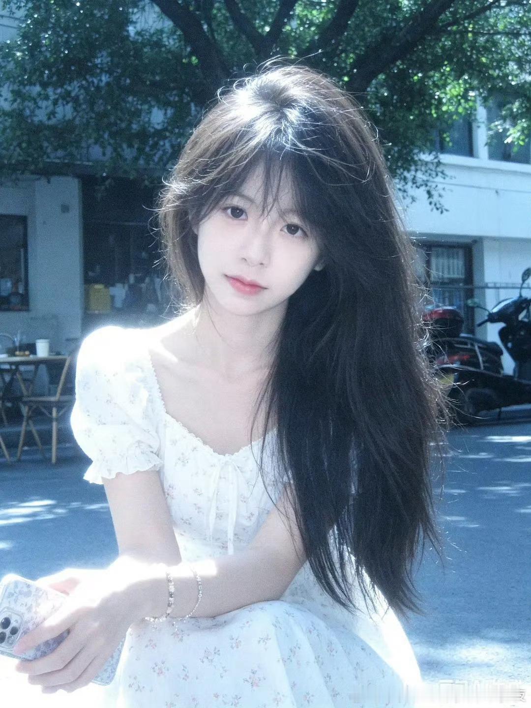 霖妹妹好清纯啊嘿嘿 