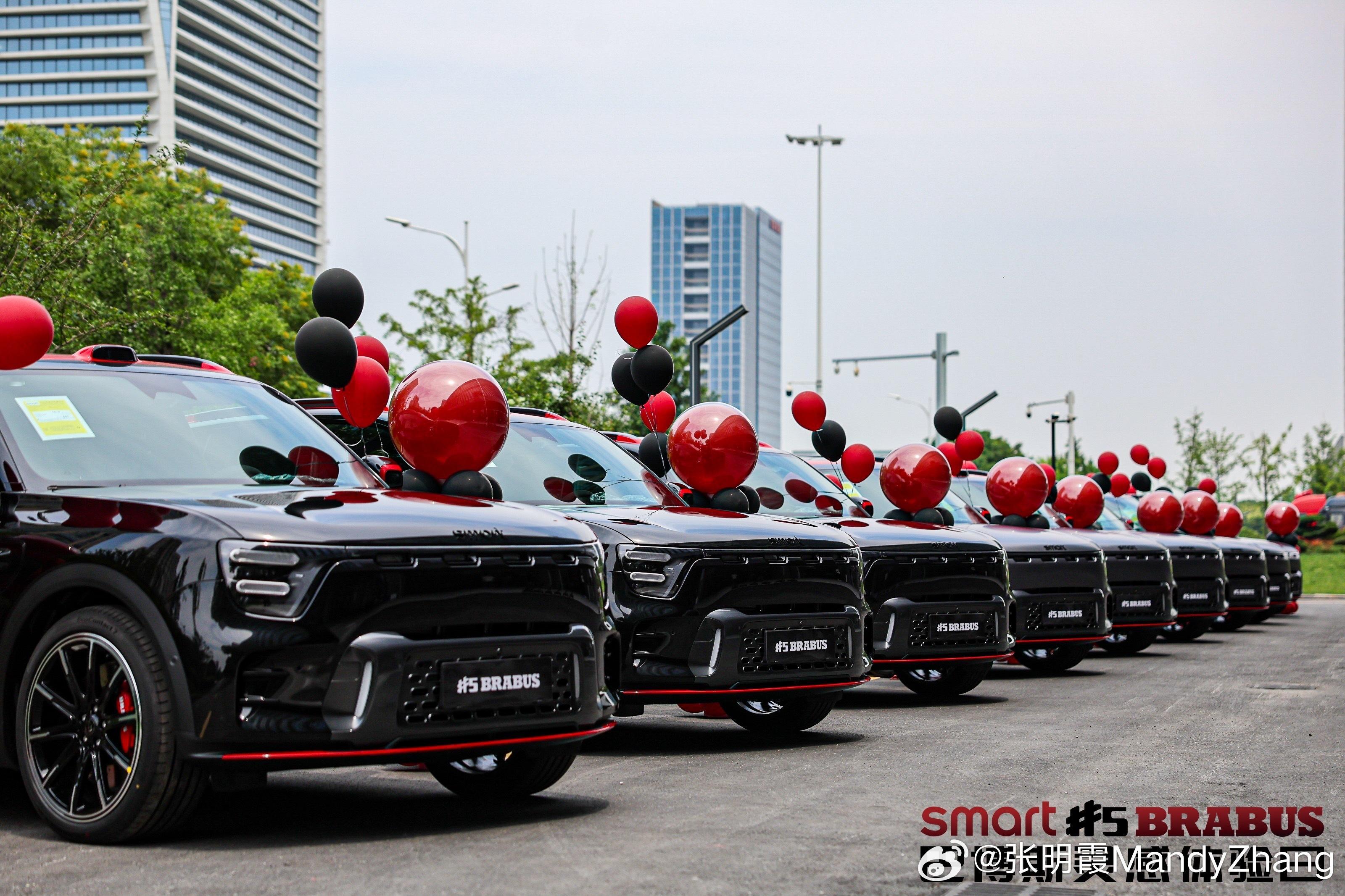 又是一个很开心的周末，smart精灵5号BRABUS超能版体验日燃擎开启！看看这