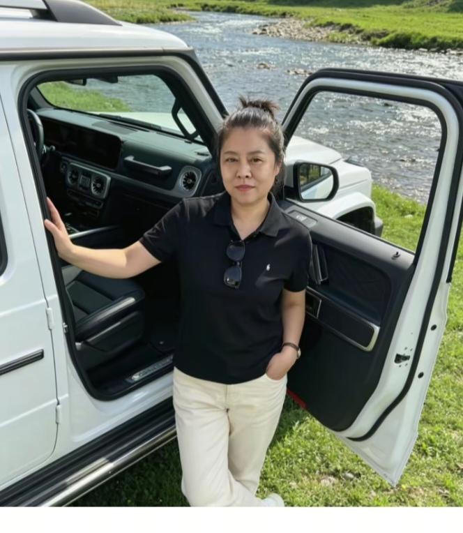 〔端正体态，保证血流通畅〕
 
一、坐姿、站姿端正，不弯腰驼背、不趴着学习，避免