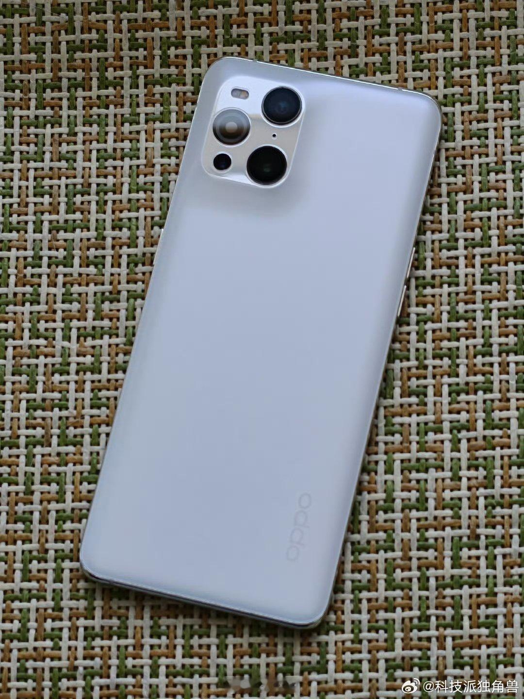 大家还记得这台OPPO Find X3 Pro显微镜手机吗[doge]相机里面有