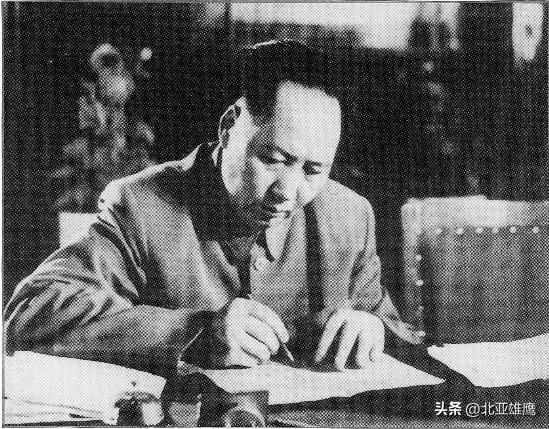 1963年毛泽东谈元明清三朝历史谈话背景与核心解读

这张图片记录的是1963年