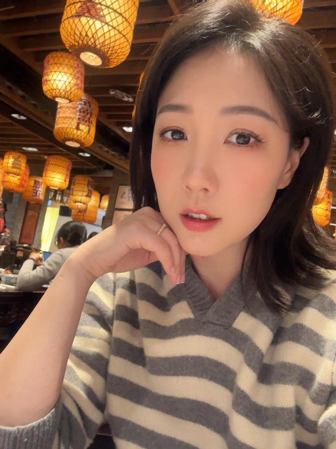 好烦啊[抓狂][抓狂][抓狂]怎么越是年底越忙碌[苦涩] ​​​