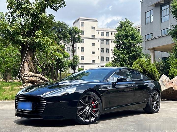 上新一个老豪华，马丁rapide 当年落地三四百万的价格，现在仅30多 就能体验
