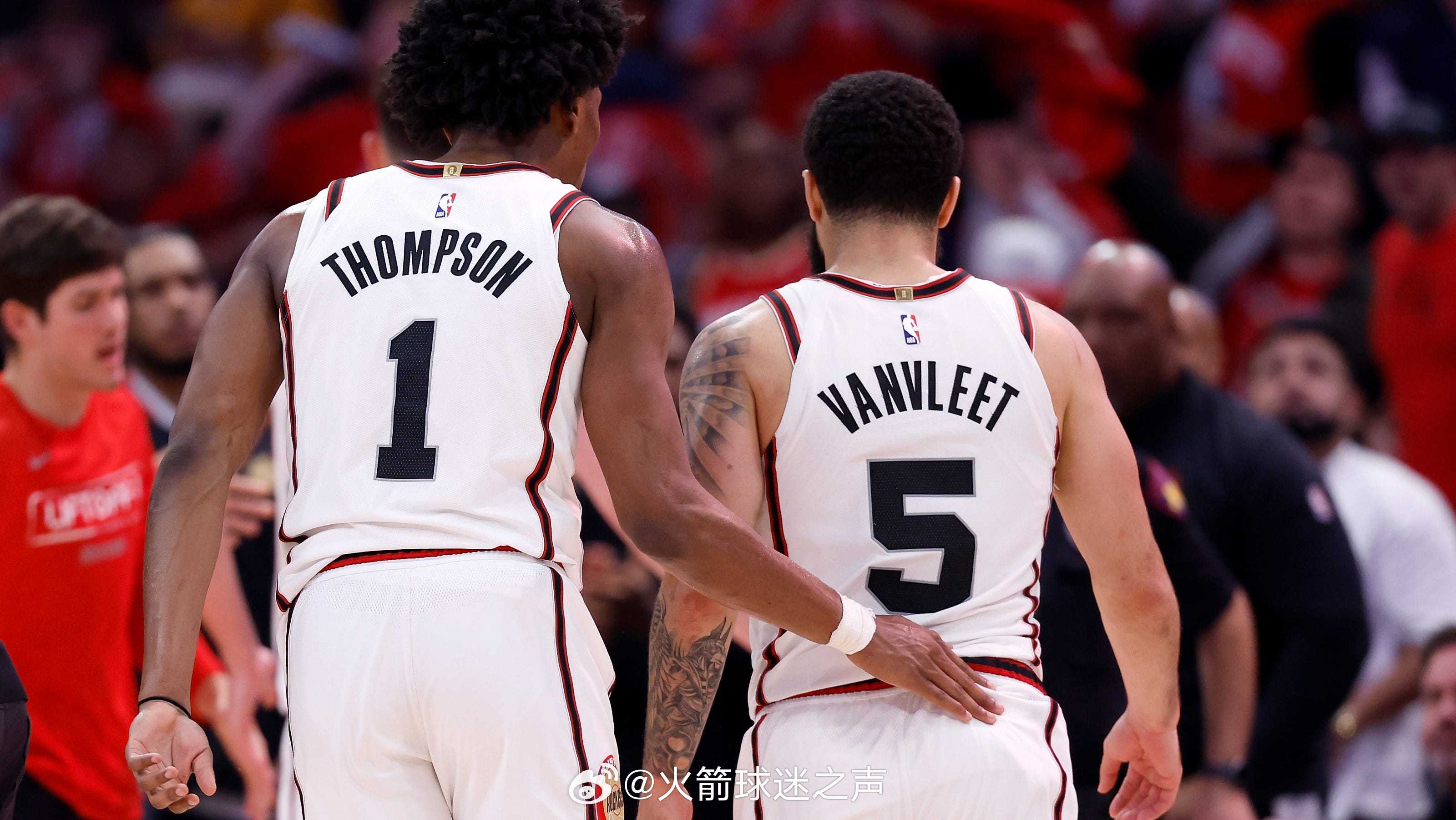 今日NBA记者Rohan Brahmbhatt撰文谈到了火箭队掌控进攻的问题，以