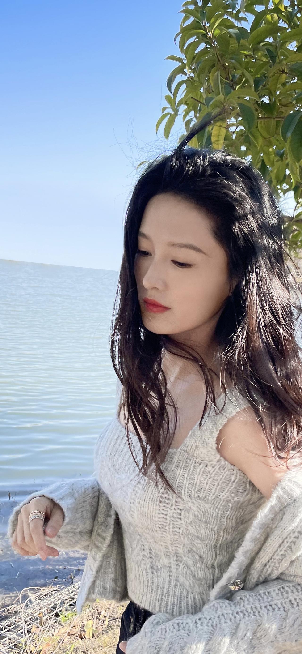 美女壁纸-第6019期-李沁