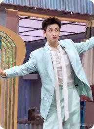 罗云熙版技能五子棋  罗云熙这节奏感简直是刻在 DNA 里的！魔性旋律一搭，五子