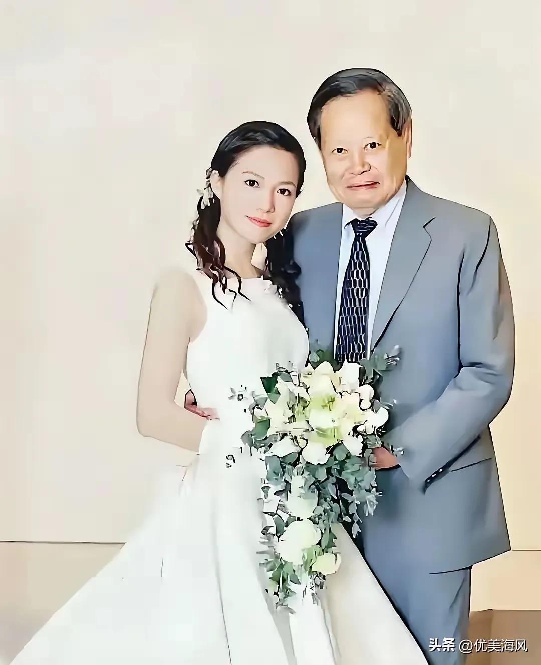 翁帆是个通透的人，至少不俗，爱情是阶段性的，越是心智成熟，越知道爱情可有可无，不