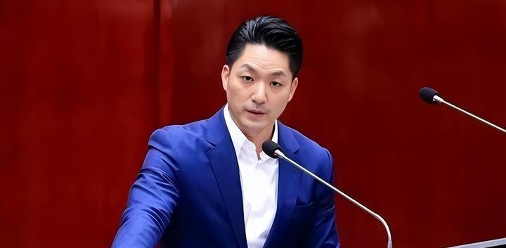 过日子讲究一个"里子面子都得有"。一个当家人，把屋里屋外收拾得清清爽爽，账本算得